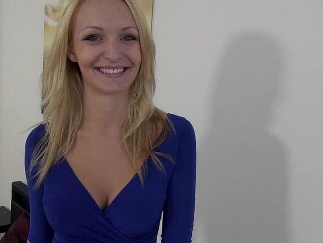 Fickfreundinnen's Porno Video: 107-1 Triebhaftes Luder gefi**t und geschwängert